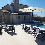 Luksa Villa