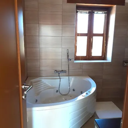 Luksa Vila Grožnjan